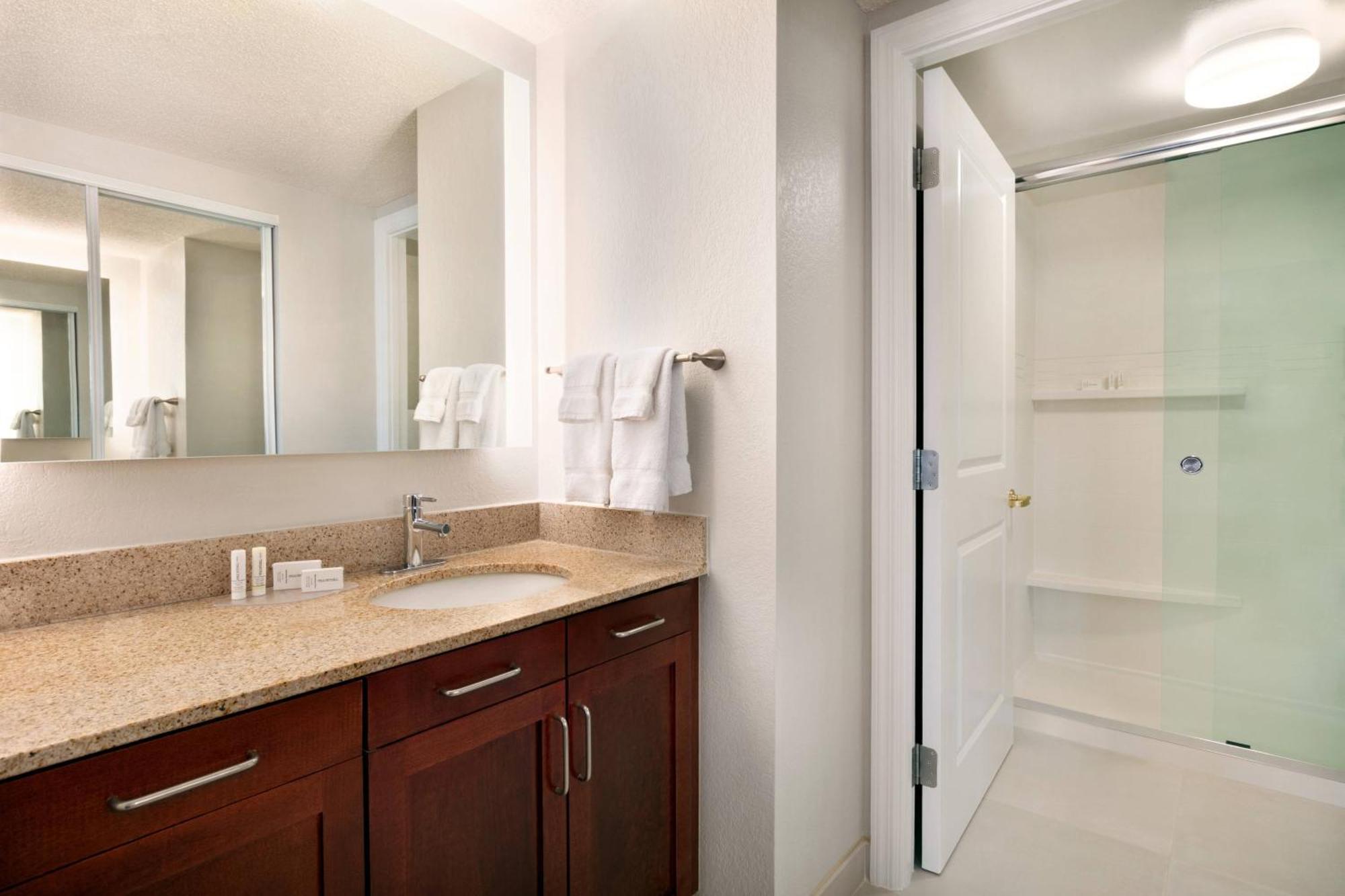 Residence Inn By Marriott Baltimore Downtown/ Inner Harbor Экстерьер фото